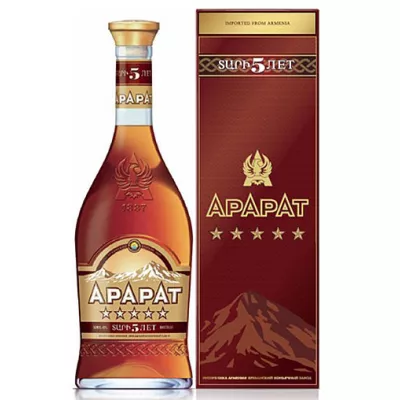 Коньяк АрАрАт 5 * 0,7 л. 40% у коробці