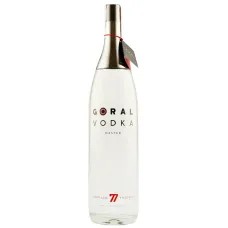 Горілка Goral Vodka Master FIFA 0.7л 40% (Словакия,TM Goral) Горілка Goral Vodka Master FIFA 0.7л 40% (Словакия,TM Goral)